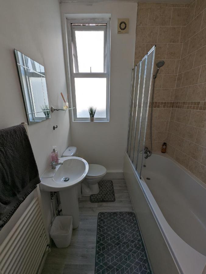 1 Bedroom Flat In Gravesend Exterior photo